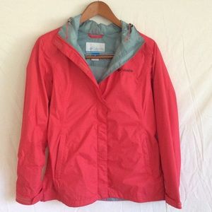🍄🍄 Columbia Omni-Tech Rain Jacket 🍄🍄